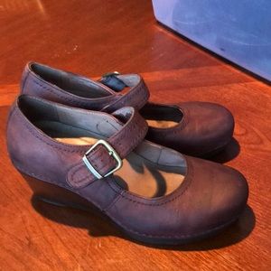 Dansko maroon leather maryjane wedge shoes size 37